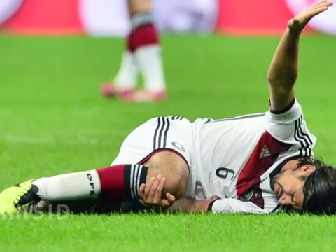Khedira muss nach Kreuzbandriss um WM-Teilnahme fürchten