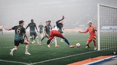 Werder vs. HSV: Kuriose Derby-Szenen, irre Buden