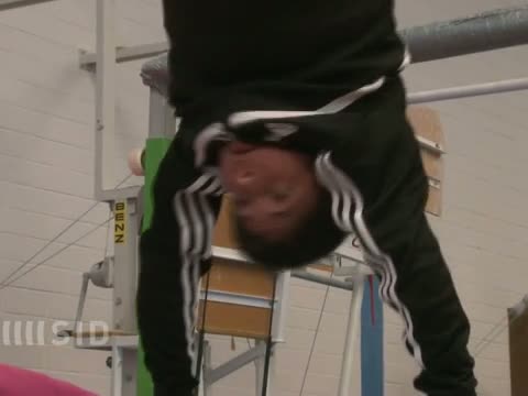 "Turn-Oma" Chusovitina schreibt in London Geschichte