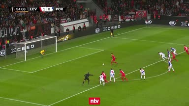 VAR-Chaos: Bayer feiert kuriosen Sieg gegen Porto
