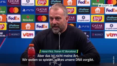 Flick schließt Kehrtwende aus - und meckert Flick schließt Kehrtwende aus - und meckert