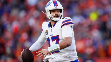 Allen und Nix tauschen Interceptions aus