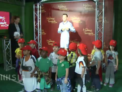 Wachsfigur von Mesut Özil enthüllt