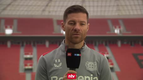 Alonso spielt Bayers Titelträume herunter