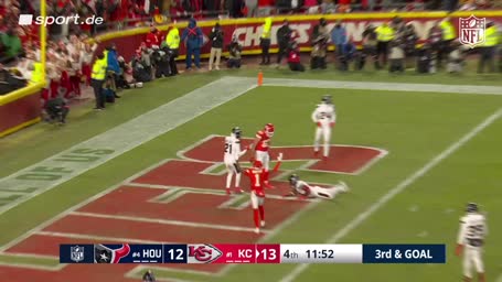 Irre! Mahomes wirft Touchdown im Fallen