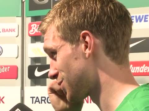 Mertesacker zu Arsenal London