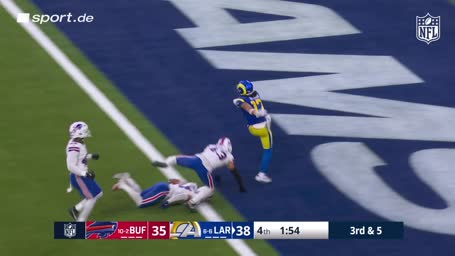 Nacua marschiert in die Endzone