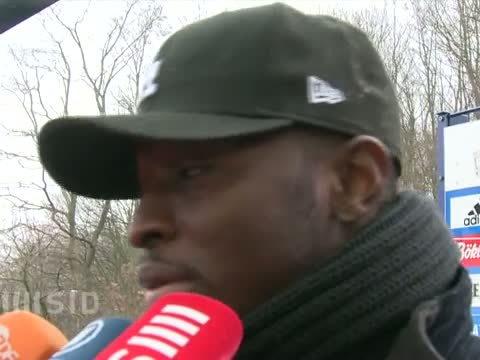 Obasi träumt von der Meisterschaft mit Schalke