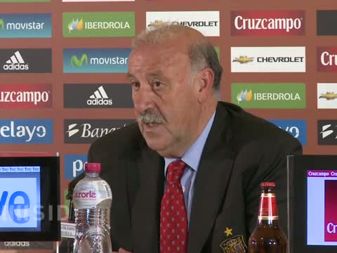 Spaniens del Bosque nach Sieg gegen China gelassen