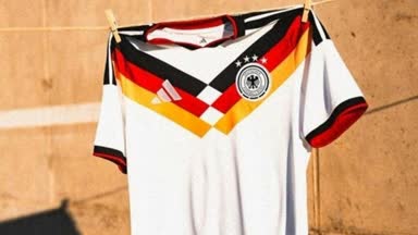 DFB-Team im Retro-Style zum fünften Stern?