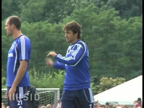 Königsblauer Teppich für Raul