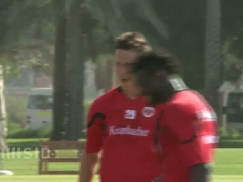 Eintracht Frankfurt lässt Friend und Kouemaha ziehen