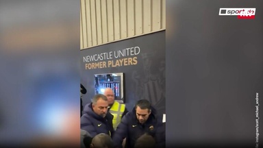 Hansi Flick rettet gestürzten Jungen