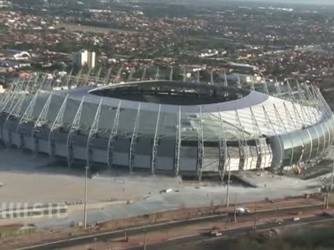 WM kann kommen - Castelão-Stadion in Fortaleza fertig
