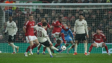 Highlights: Nottingham patzt überraschend