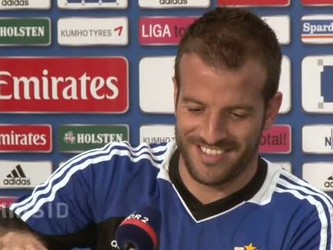 Heilsbringer van der Vaart bleibt cool vor Bundesliga-Comeback