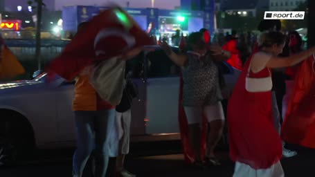 Achtefinale: Türken zerfeiern deutsche Städte