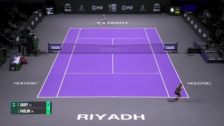 Gauff mit erstem Sieg bei den Finals Gauff mit erstem Sieg bei den Finals