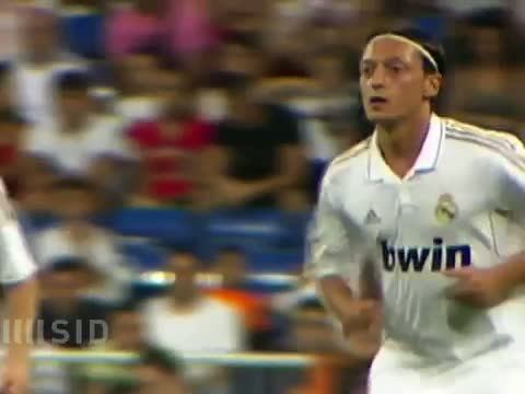 Özil vor dem Duell Real Madrid gegen Barcelona