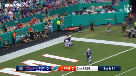 Tiiiefer Pass - Waddle erwischt die Bills kalt Tiiiefer Pass - Waddle erwischt die Bills kalt