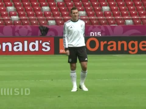 Klose fällt voraussichtlich zwei Monate aus