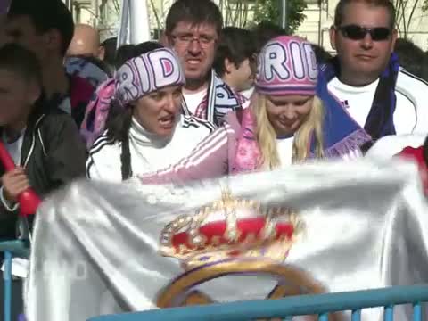 Özil und Khedira feiern mit Real Madrid Meistertitel