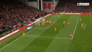 Der passt! Eriksen zaubert Traumtor ins Eck