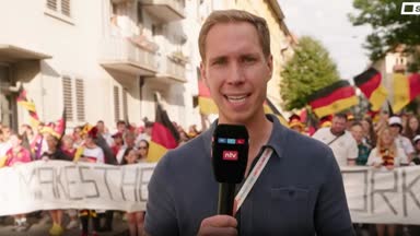 Fanmarsch! DFB-Fans stimmen sich ein