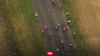 Heftiger Crash überschattet Tour de France Femmes