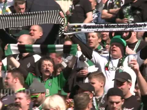 Gladbach-Fans in Rom mit Messern attackiert