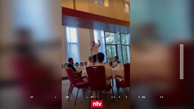 Mutig und schräg! Hier singen die neuen BVB-Stars