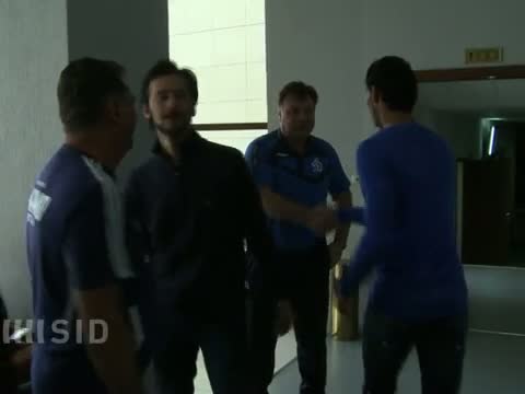 Kuranyi zeigt seine neue Heimat