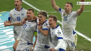 Schalke-Star Dzeko wird zum Retter Schalke-Star Dzeko wird zum Retter