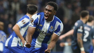 FC Porto zementiert Top-8-Platz