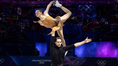 Deutsches Bronze-Duo feiert Aperol-Party