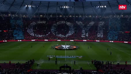 Bayer zu Gast: Gänsehaut-Atmosphäre in London