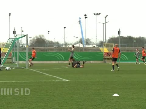 Dortmunds Langerak träumt vom Debüt gegen Deutschland