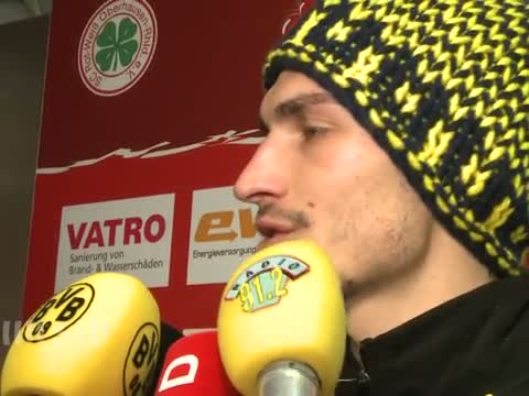 RWO-Coach Basler fühlt sich vom BVB-Bus überrollt