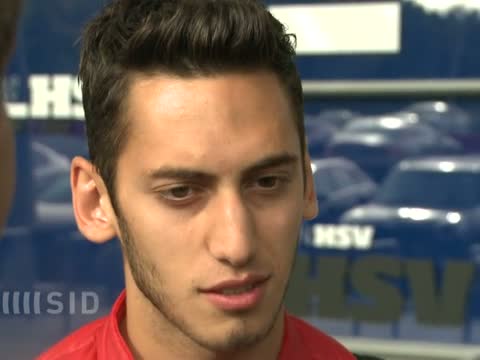 HSV-Doppeltorschütze Calhanoglu: "Wir kommen langsam voran"