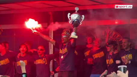 Wie Leipzig auf den Schalke-Kracher hinfiebert