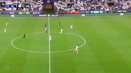 Koulibaly sieht nach brutalem Foul Rot Koulibaly sieht nach brutalem Foul Rot