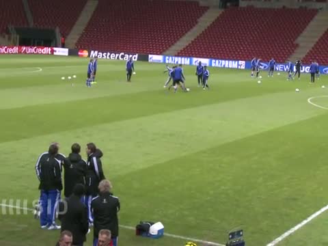 Krisen-Schalker in der Hölle von Istanbul: Hoffen auf die Wende