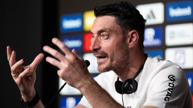 Sprüche-Show vom neuen Eintracht-Coach