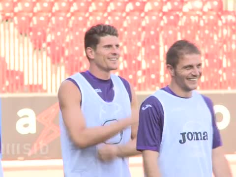 EL-Quali: Tormaschine Gomez trifft auf Trainer Skibbe