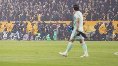 Heftige Fanausschreitungen sorgen für Skandal