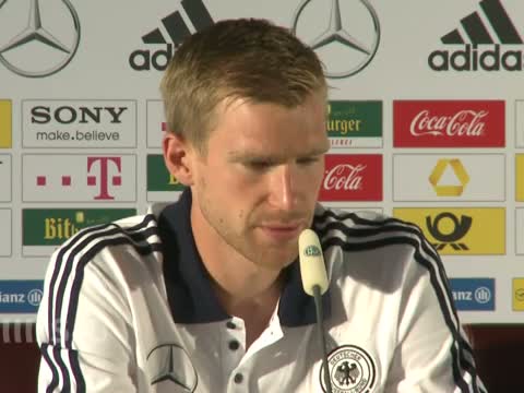 Mertesacker vor Färöer-Spiel: Auf dem Weg zurück in die Startelf