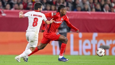 Traumtor von Manzambi! Freiburg schnuppert am Finale