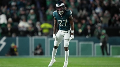 Mitchell schnappt sich zweite Purdy-Interception