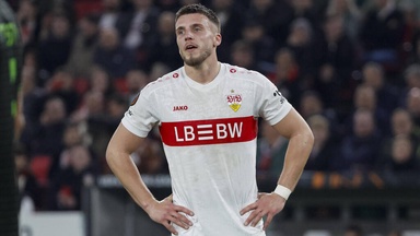 "Dann wird es wackelig": Demirovic ordnet Horrorstart ein "Dann wird es wackelig": Demirovic ordnet Horrorstart ein