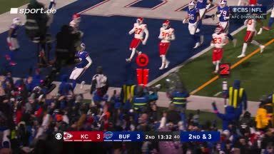 Allen erzielt den ersten Touchdown des Spiels